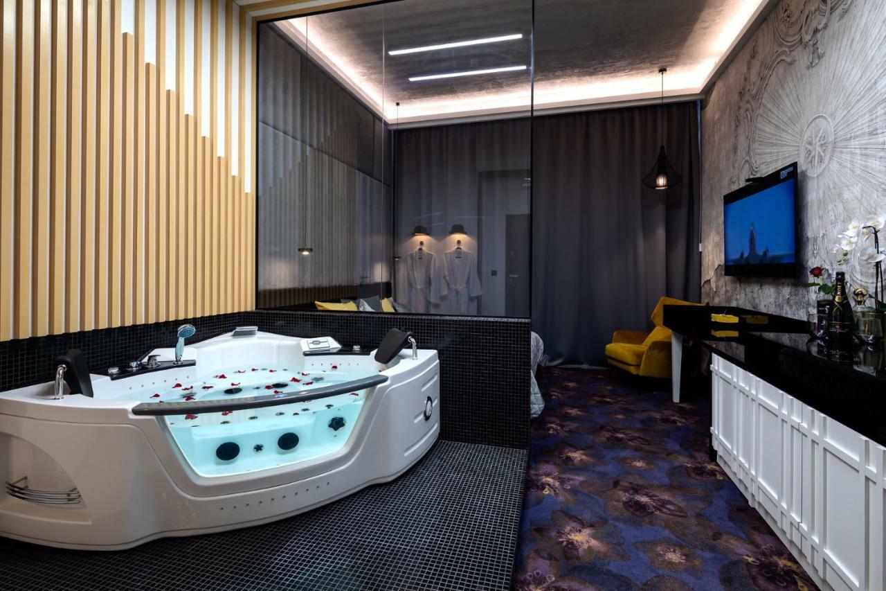 Starowislna Vip Apartamenty Jacuzzi Krasków Exterior foto